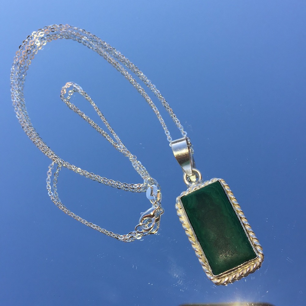 Natural rough Malachite stone pendant necklace
